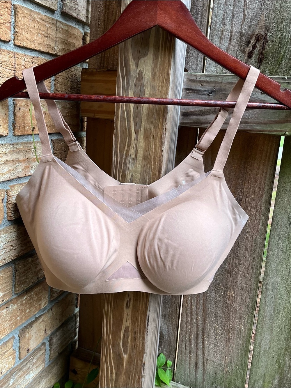 Honeylove Seamless Nude Crossover Wireless Full-Coverage Bra